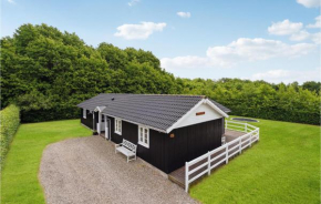 Beautiful Home In Toftlund With Wifi